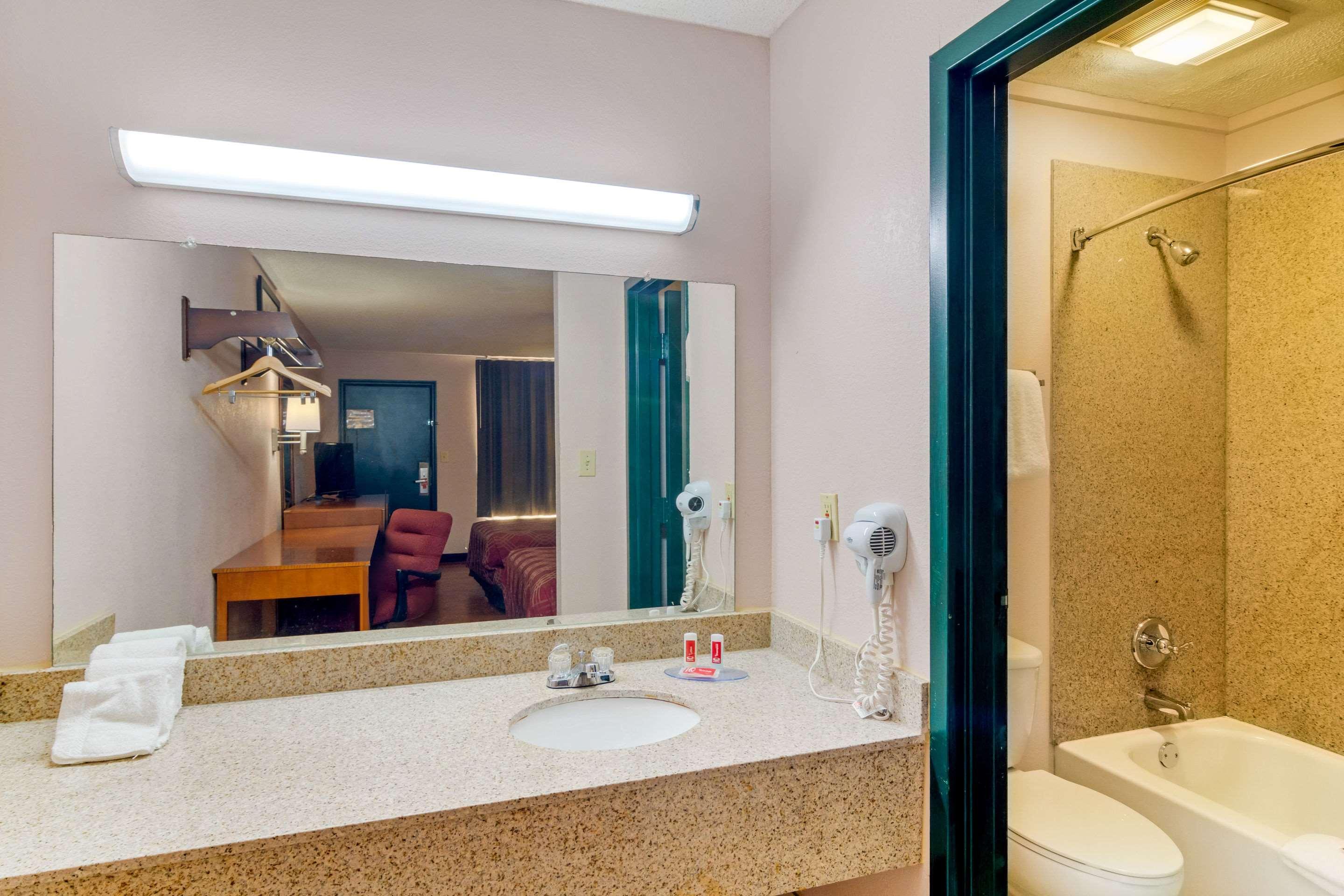 Econo Lodge Decatur Kültér fotó