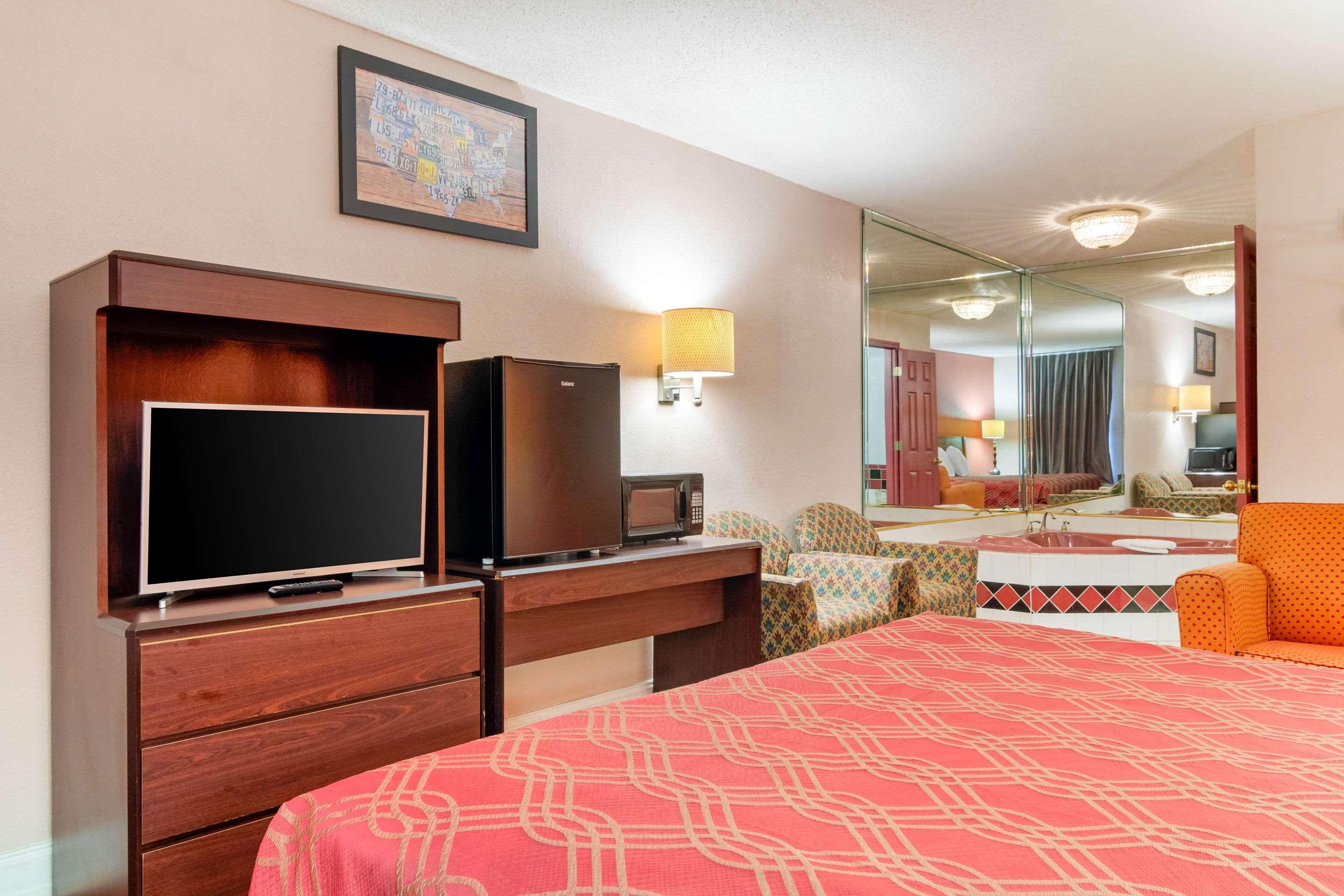 Econo Lodge Decatur Kültér fotó